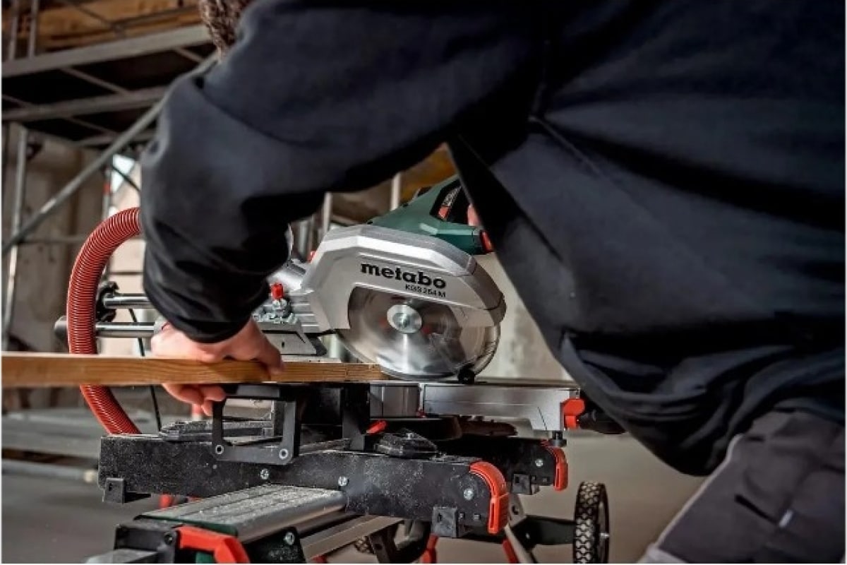 Пила торцовочная KGS 254 M Metabo 613254000