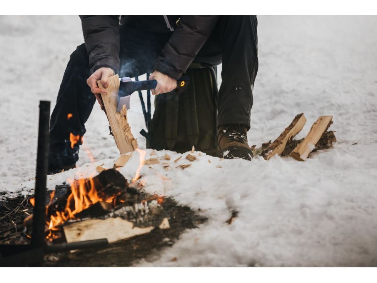 Топор Fiskars A6 плотника 760гр в чехле+складной нож Paraframe 1057911 