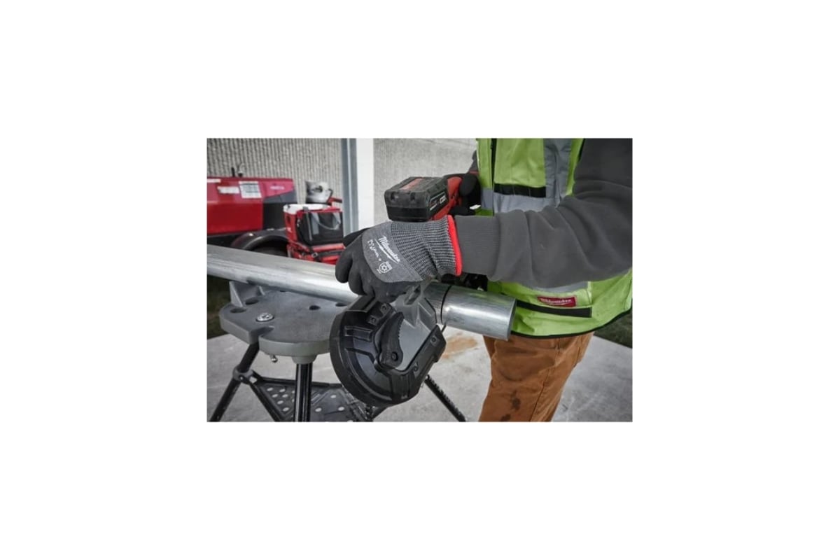 Перчатки зимние с защит. от порез. 8/M, уровень 5 Milwaukee 4932479558