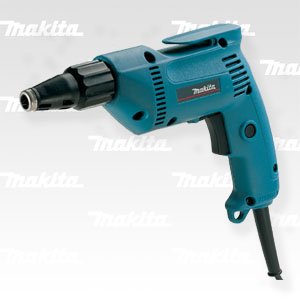 Шуруповерт 6821* Makita