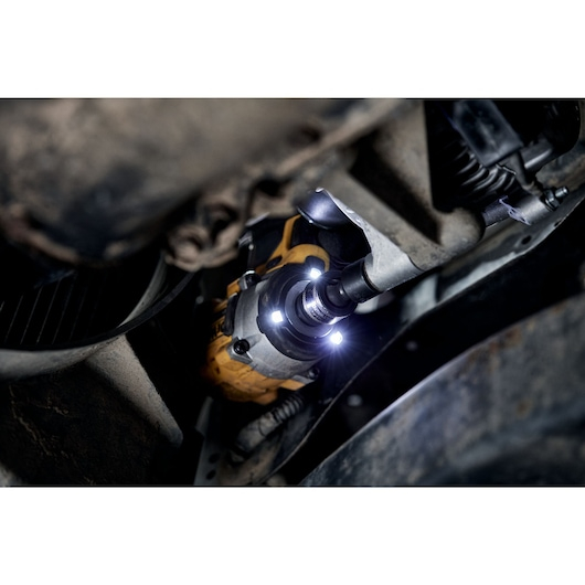 Акк. гайковерт DCF922P2T-QW 2акк.(5 Ач) + з/у DeWALT ударн.