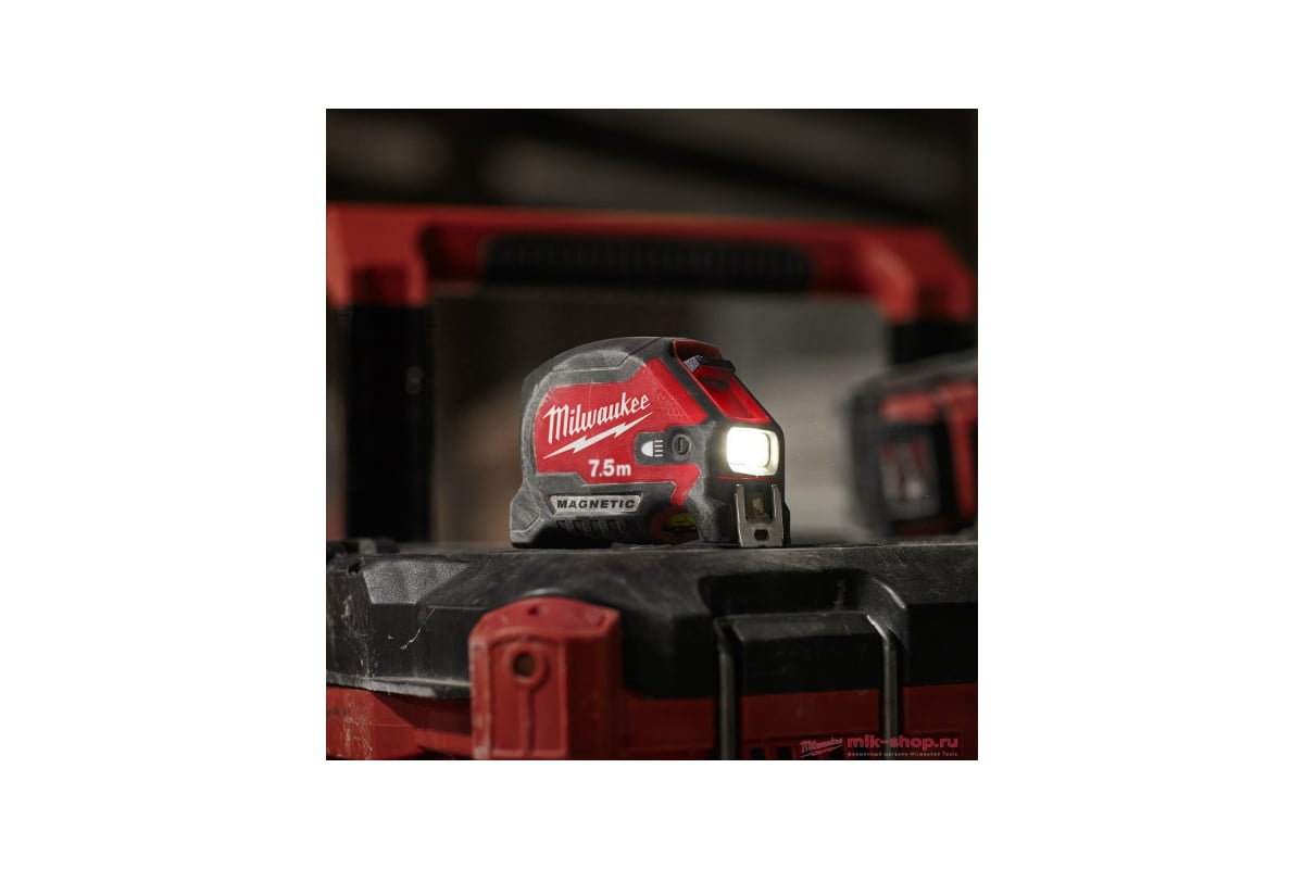 Рулетка  7,5м/30мм магн. с подсв. GEN III Milwaukee 4932492469