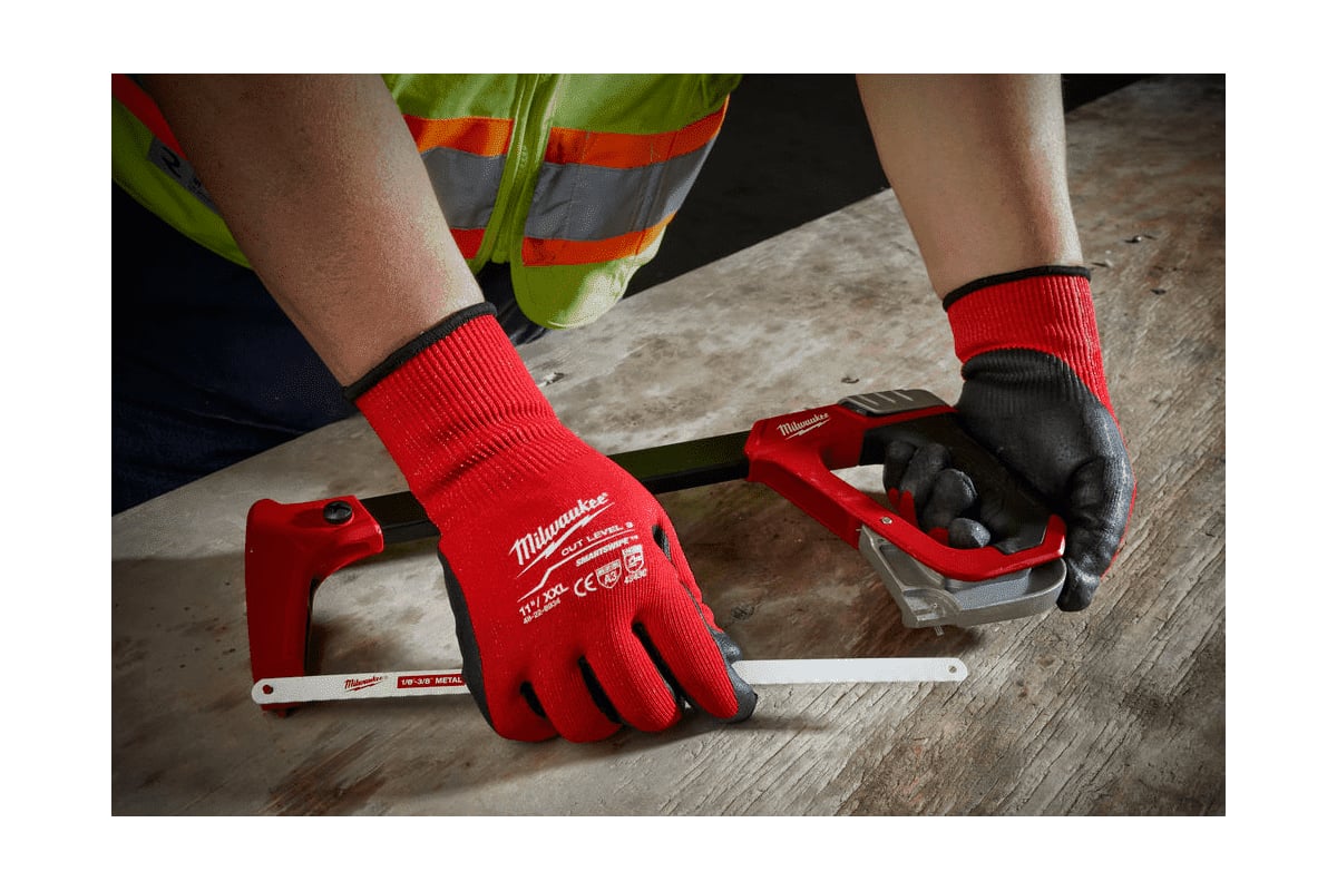 Перчатки с защит. от порез. M/8, уровень 3 Milwaukee 4932471420